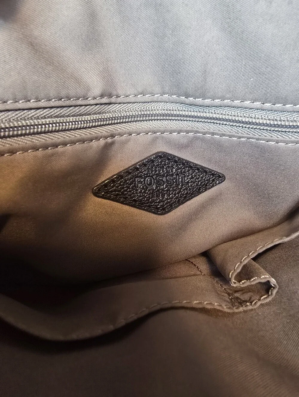 Fossil classic crossbody